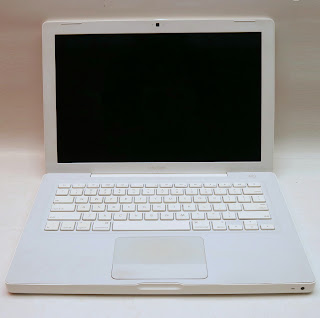 MacBook White Core2Duo Early 2008