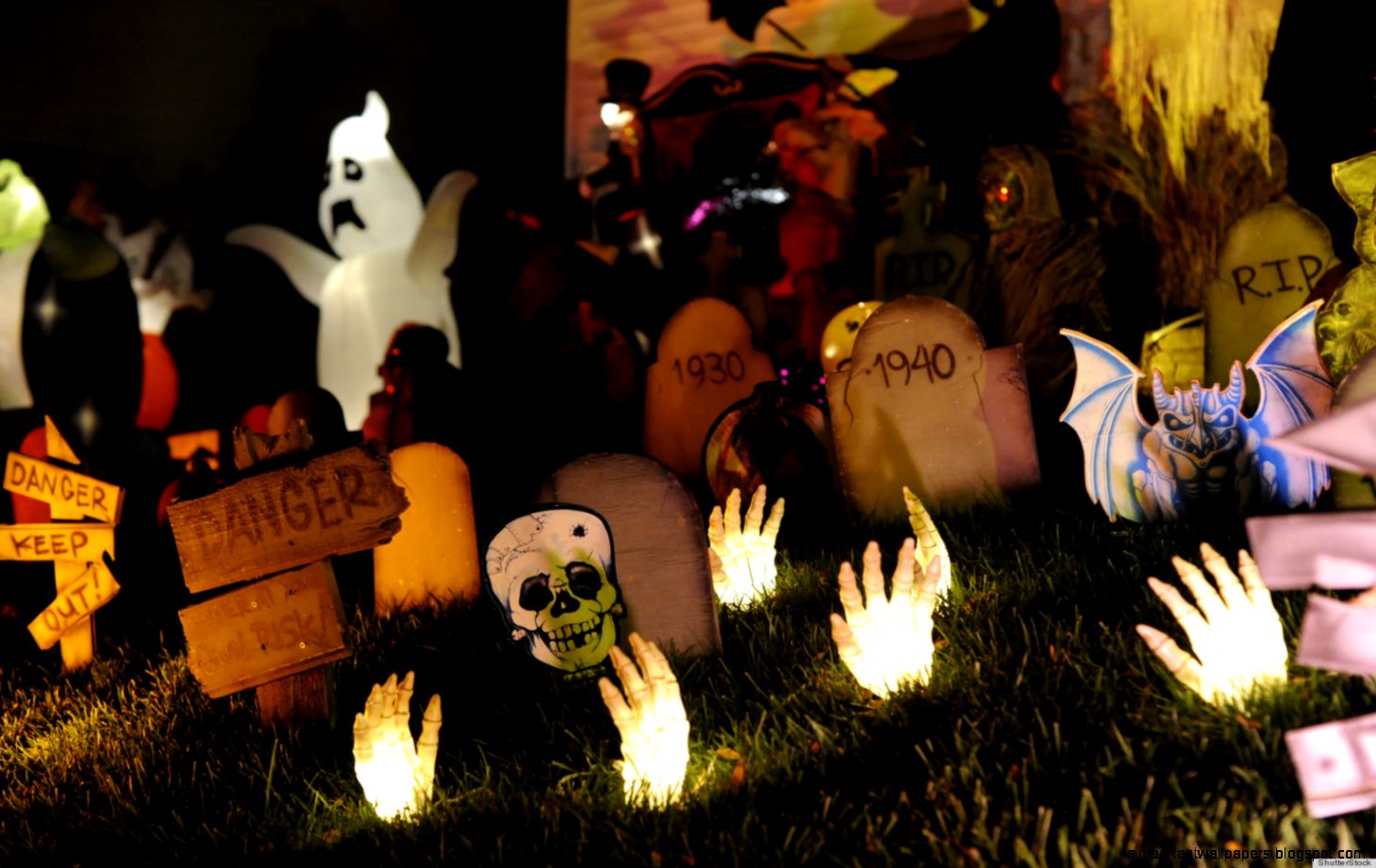 Halloween Decorations 2012 Survey Says Americans Plan To Spend 8