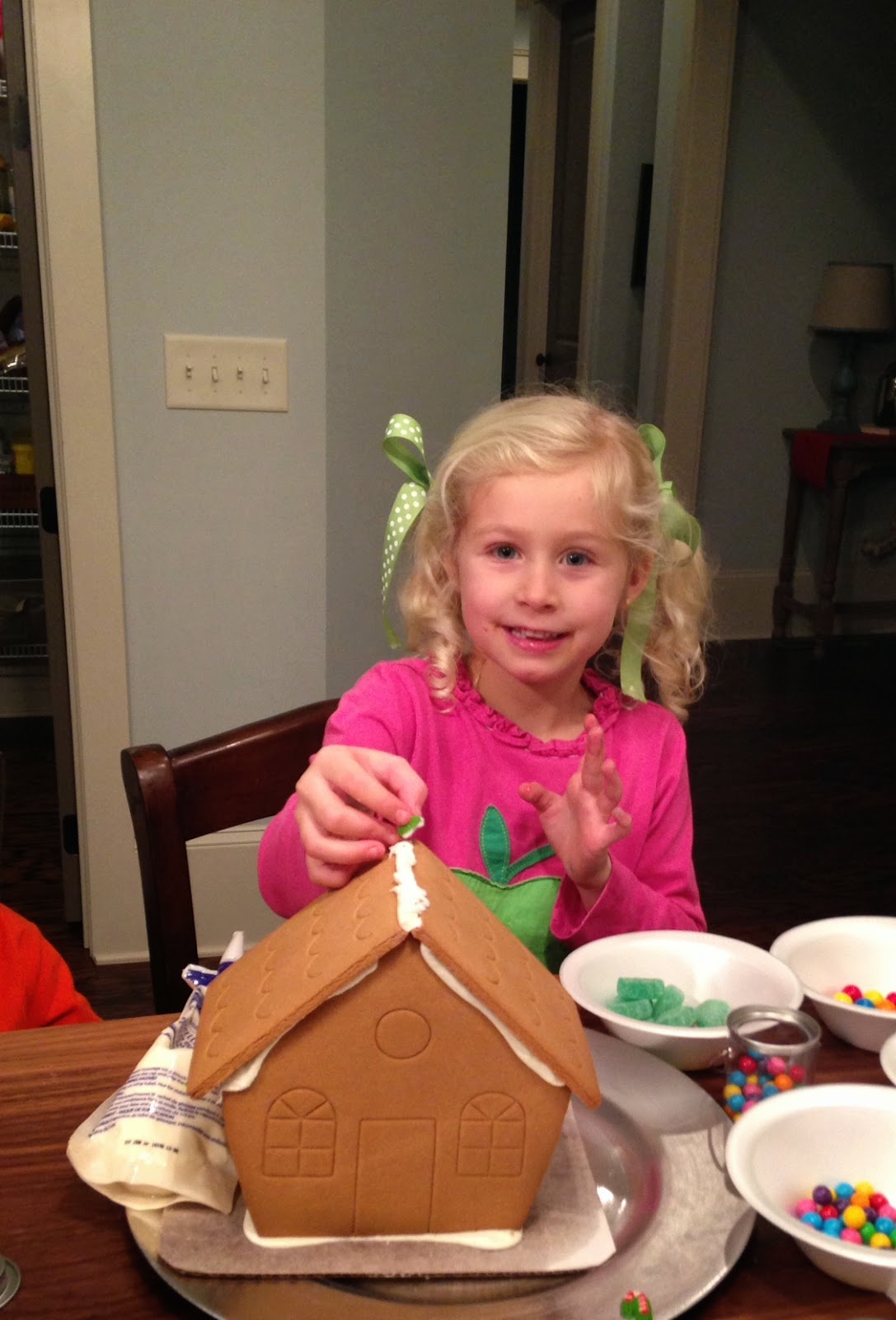 Little HIP Chicks: Gingerbread Houses 2014