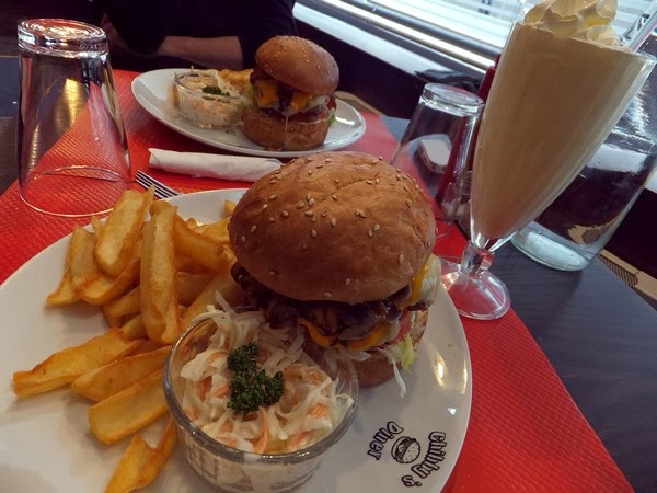 Paris restaurant burger chibby's diner