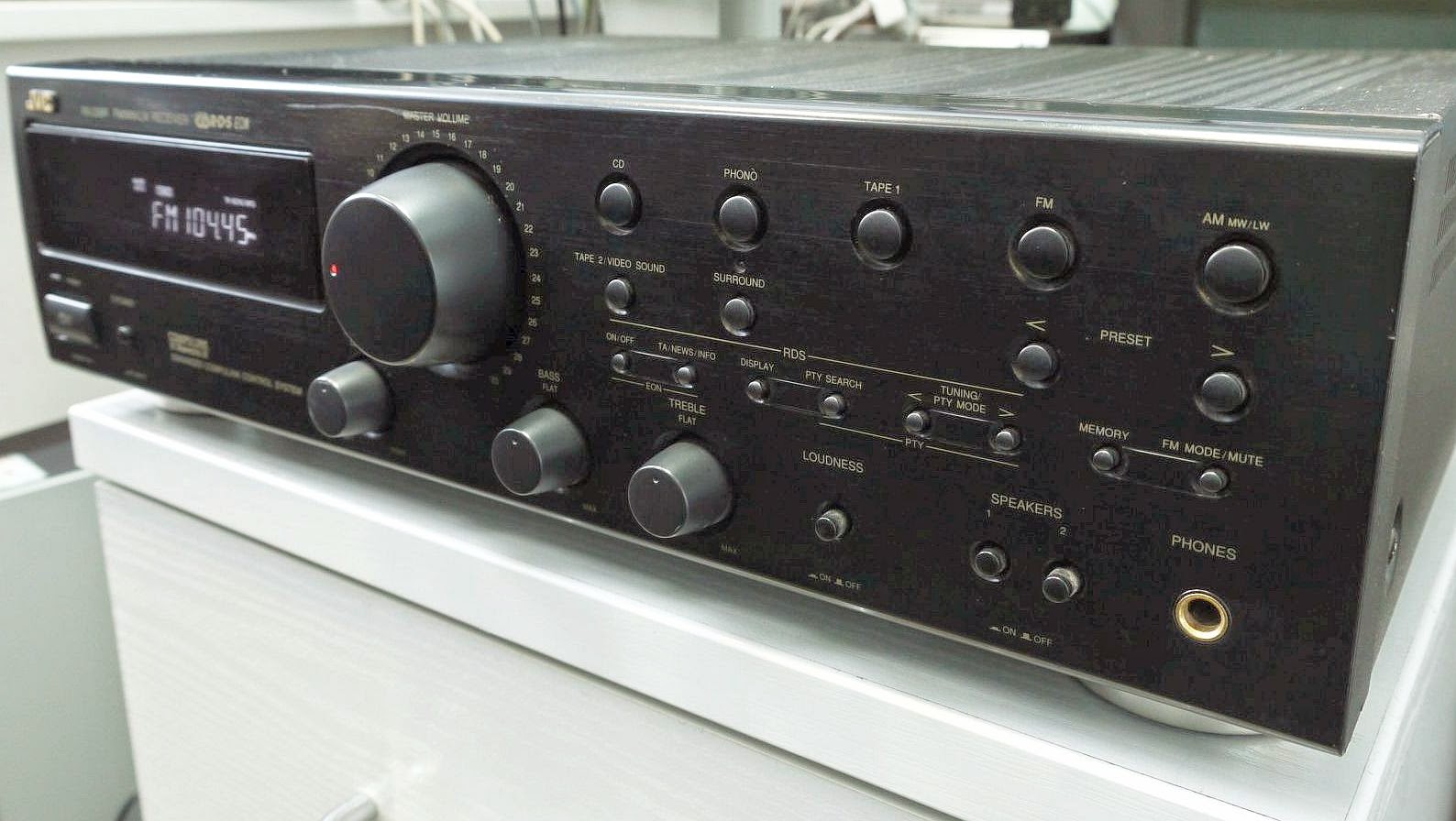single receiver radio bass single receiver radio bass