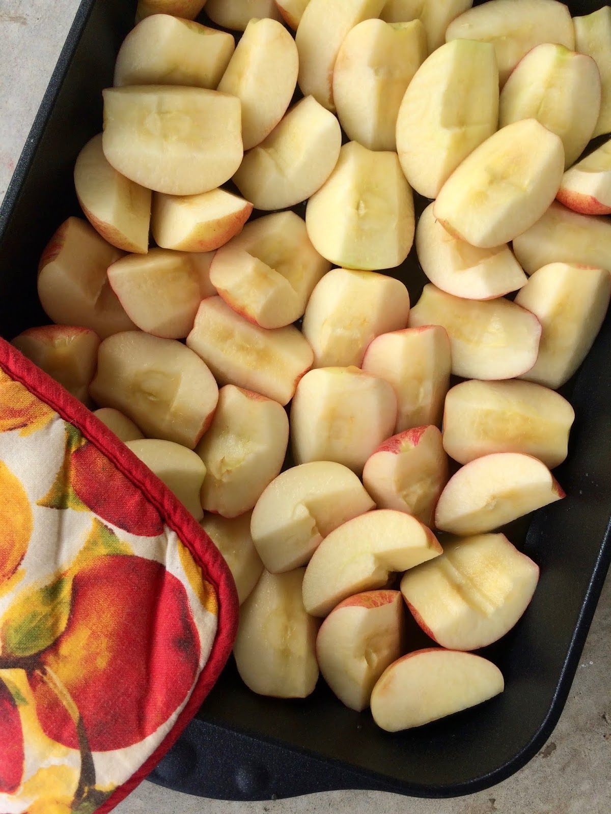 Savory Moments Oven roasted apple butter