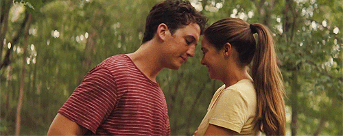 specnowkiss-gif-1428886731.gif