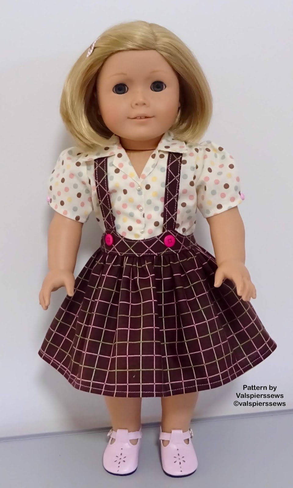 Doll Clothes Patterns by Valspierssews Easy velcro patches on doll