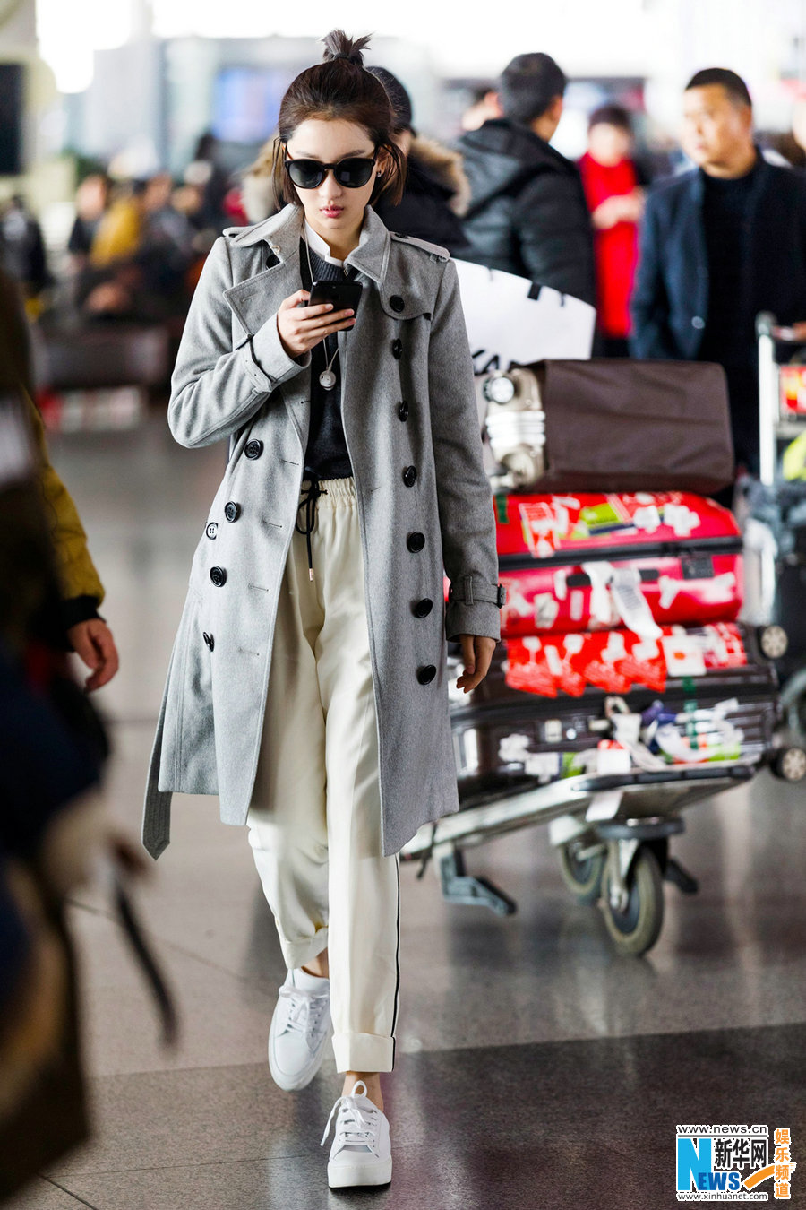 China Entertainment News: Zhou Dongyu heading to London Fashion Week