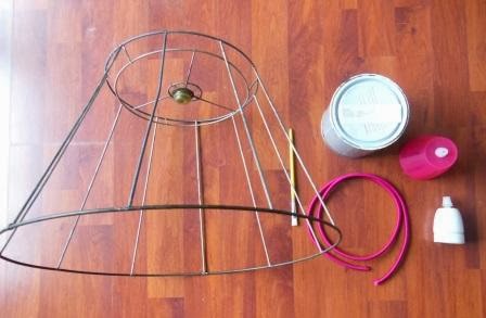 Lieblichkeiten: puristische WOHNZIMMERLAMPE