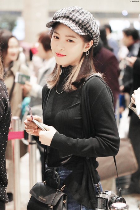 취향저격하던 날의 있지 ITZY 류진 분위기 모음.jpgif | 인스티즈