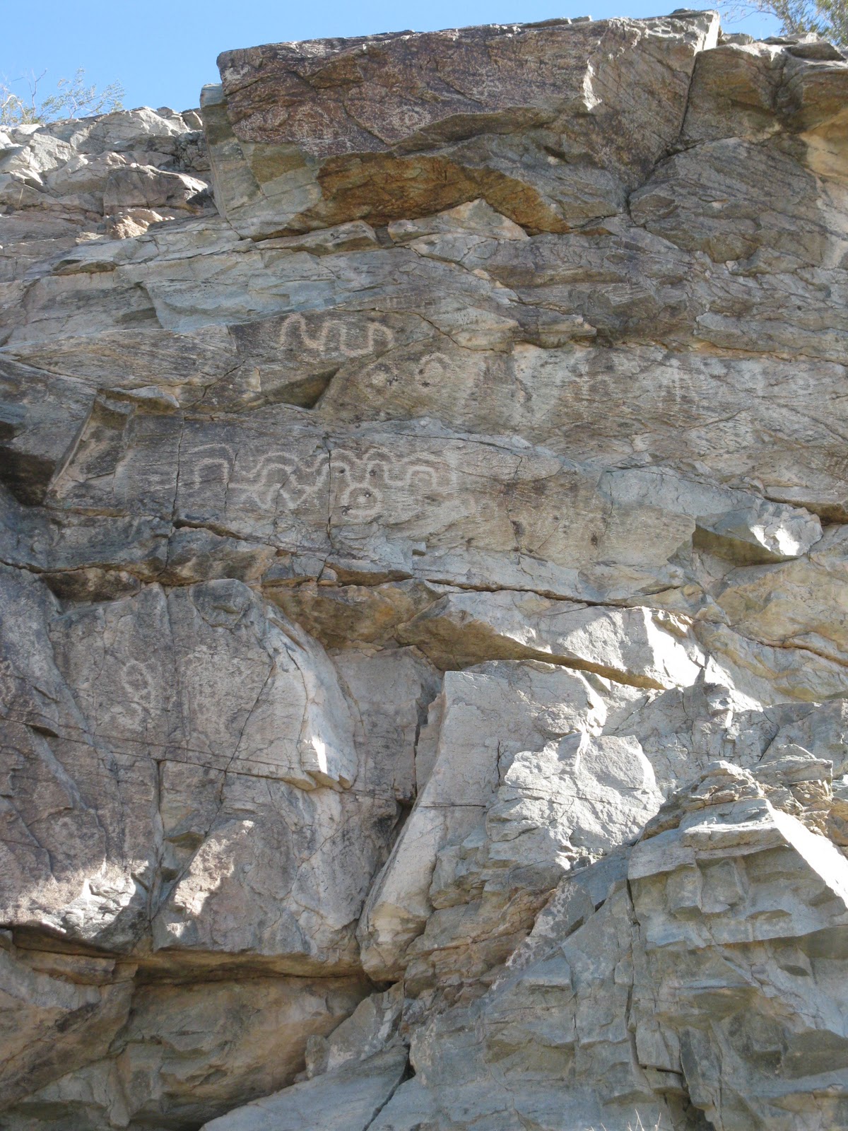 ADVENTURES WITH ROCKS (TM) GOLD IS WHERE YOU FIND IT Arizona Placer Gold Deposits