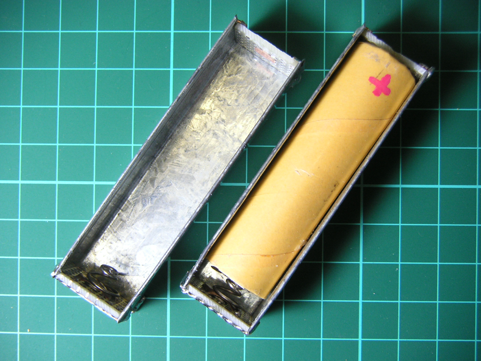 ｃｖｆの工作教室 Diyroom ブリキ細工の電池ケース