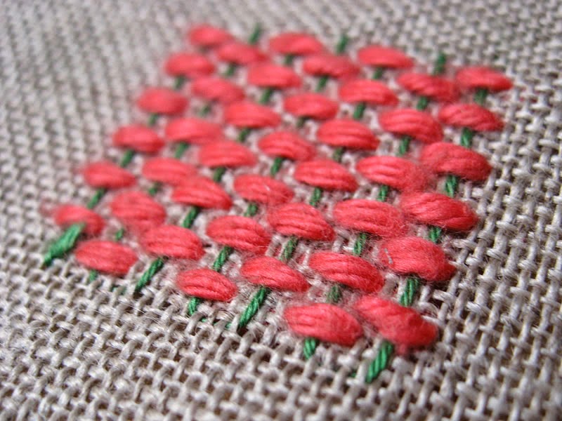 misako mimoko Embroidery + Picnic / Filling Stitches