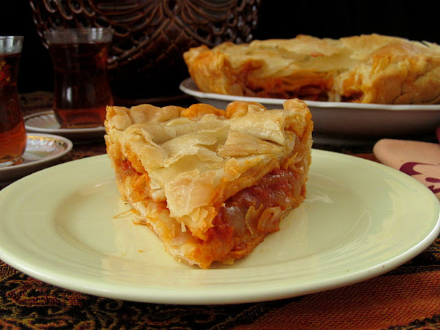 Луковый пирог по-турецки (Soğan Böreği Tarifi)