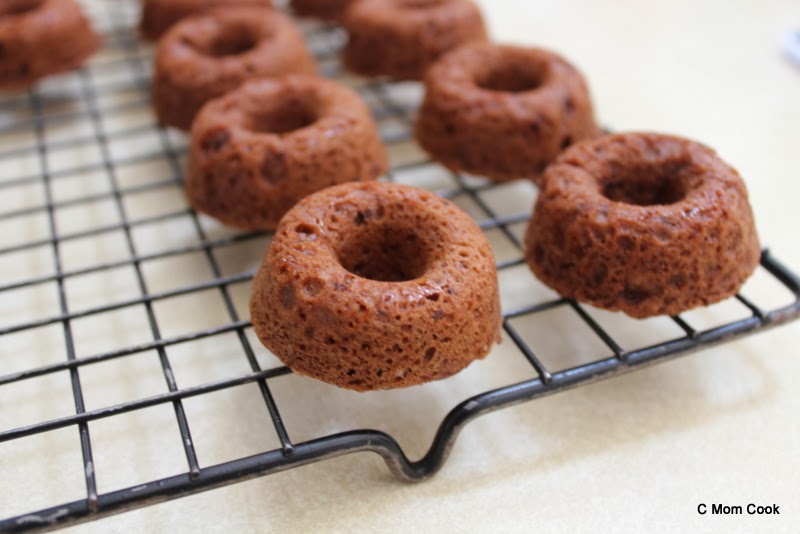 C Mom Cook Baked Mini Chocolate Cinnamon Donuts