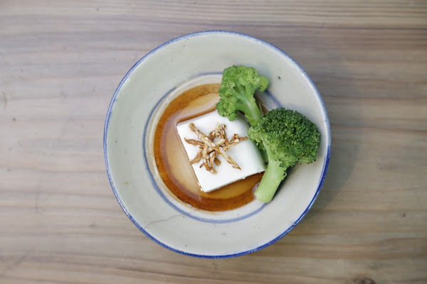 自製花生豆腐佐有機花菜
