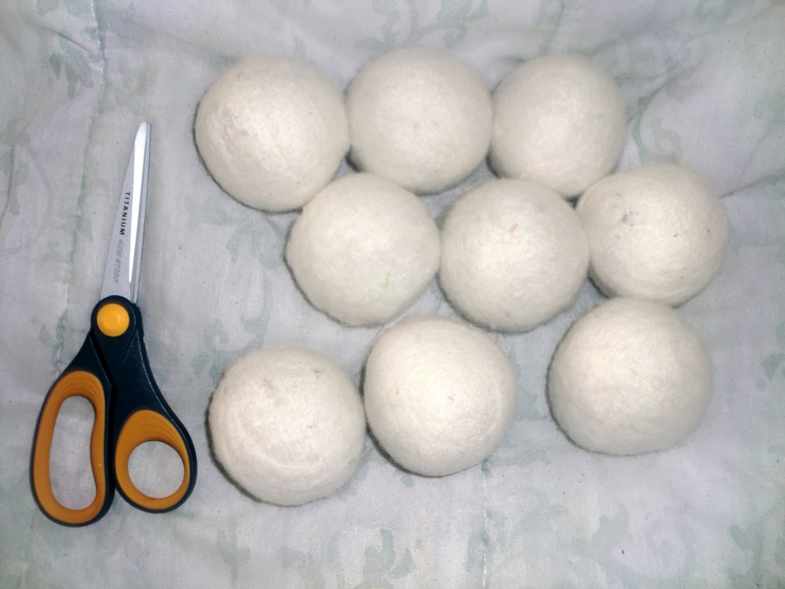 Lareliw Crafts Blog How To Tutorial How to Make Wool Dryer Balls From