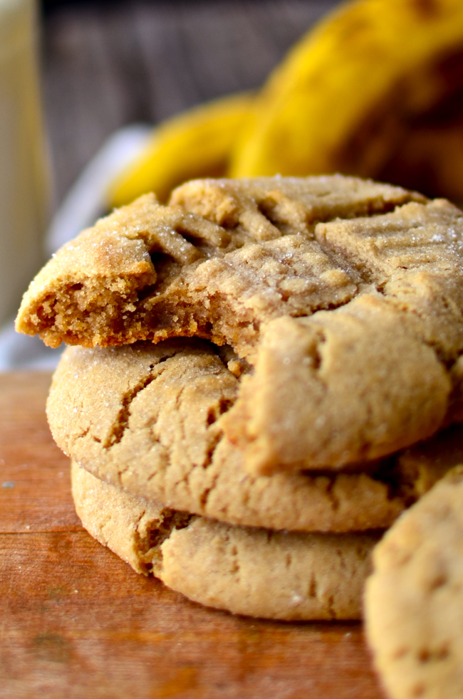 Yammie&amp;#39;s Noshery: Fat Chewy Peanut Butter Banana Cookies