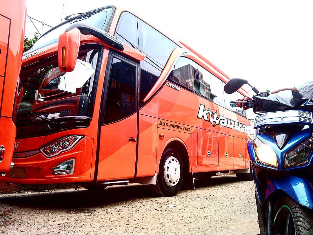 Ardiansyah: Mengukir Jejak di Industri Pariwisata Lewat Layanan Bus yang Prima