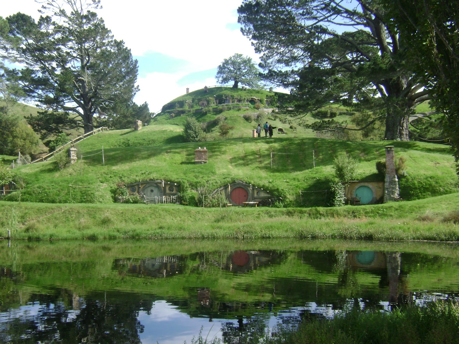 Seasons Full Circle Lord of the Rings