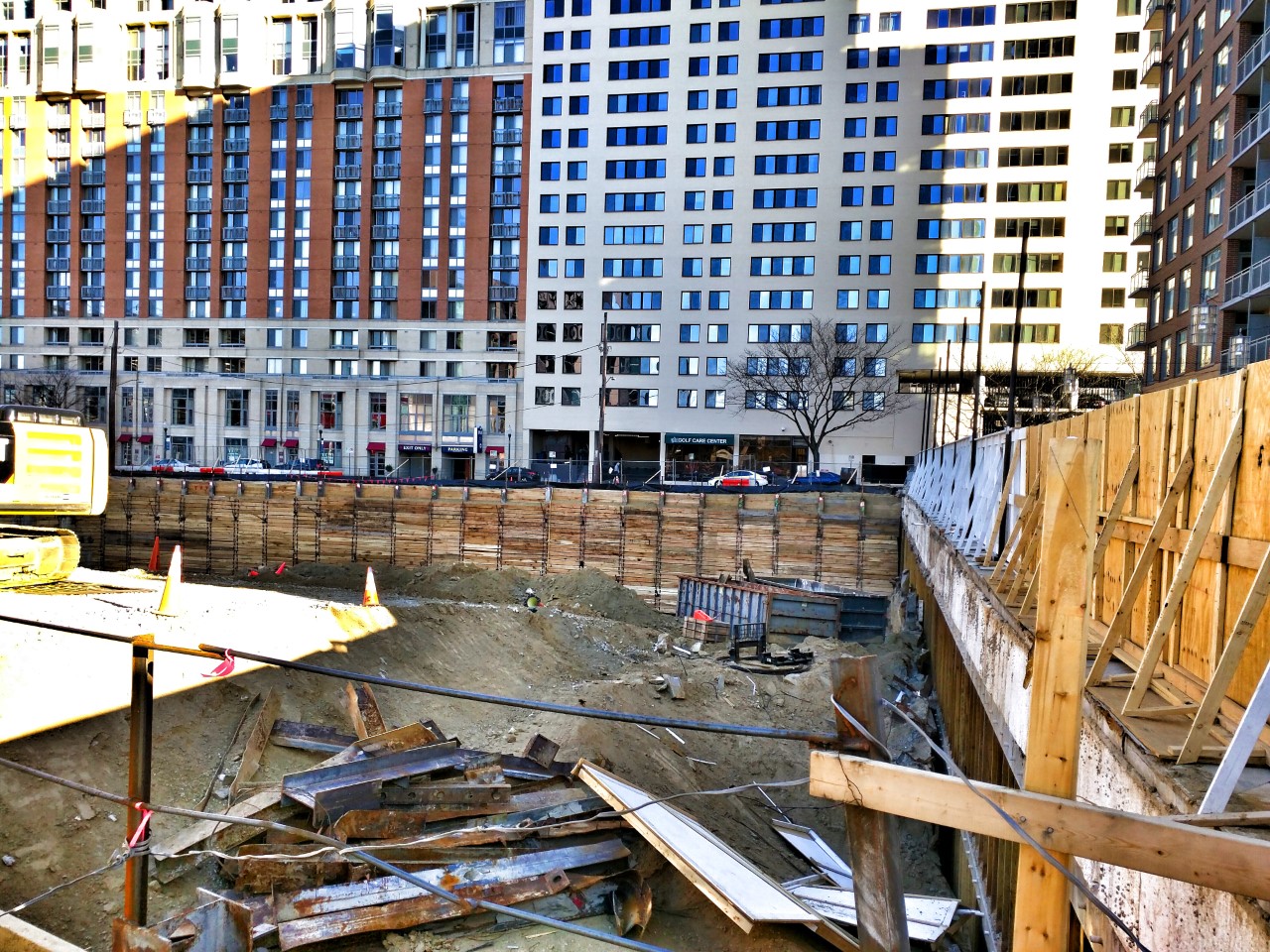 Robert Dyer Bethesda Row Hydraulic hammer arrives at The Rugby