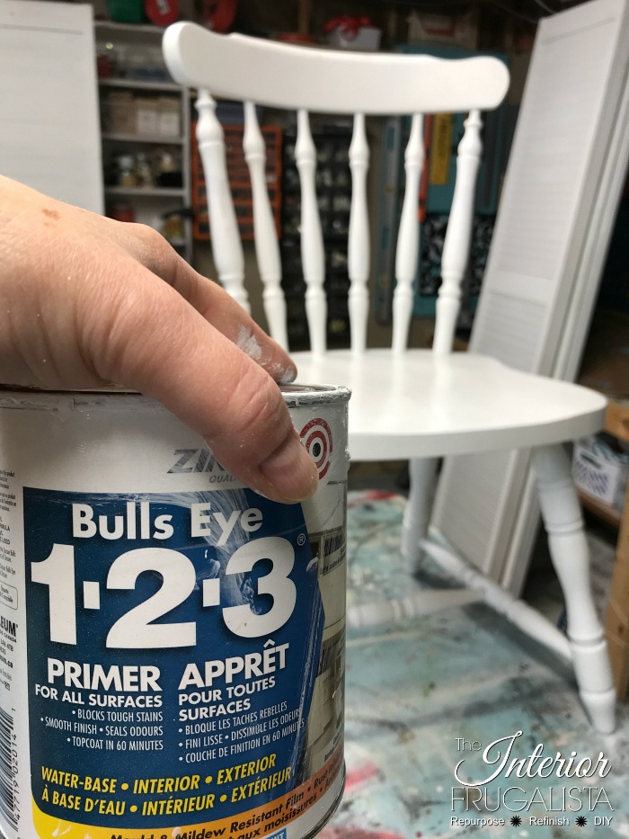 An easy way to paint wooden chair spindles when you don't have access to a paint sprayer or paint indoors. Plus helpful tips, useful products, and more.