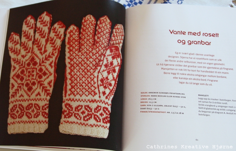 Heklet Fingerløse Votter Med Perler