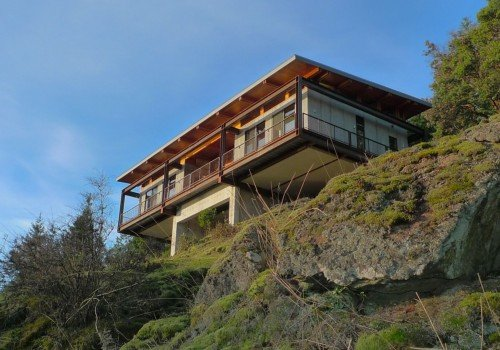 Desain Rumah di Tanah Tebing