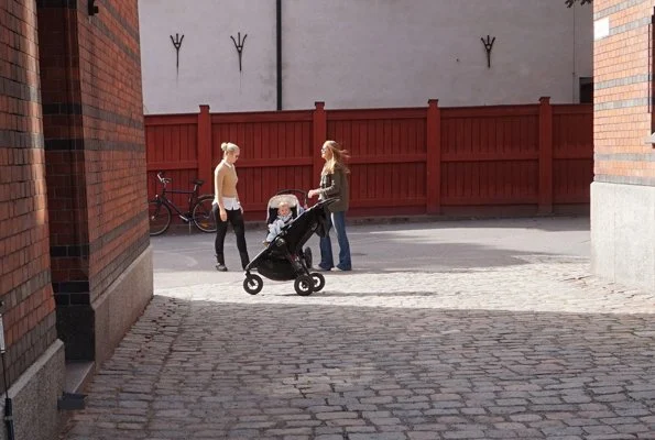 Princess Madeleine, Princess Leonore, Prince Nicolas at Haga Park. Princess Madeleine wears Chinti and Parker jumper