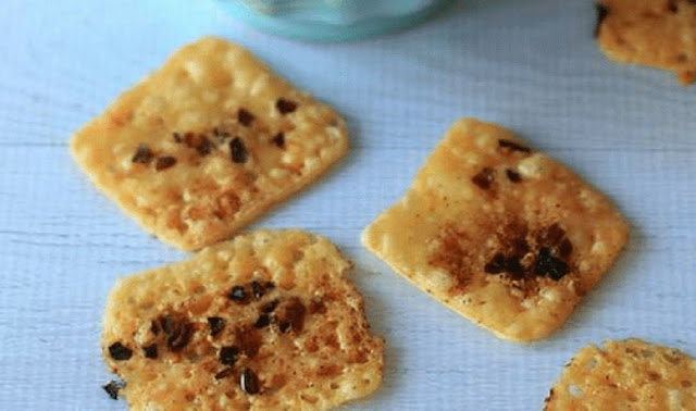 Keto Cheese Crackers #snack #lowcarb