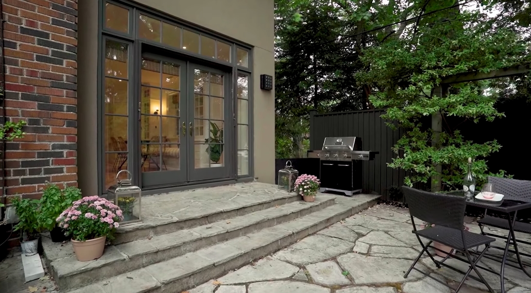 26 Interior Design Photos vs. 44 Old Bridle Path, Toronto Luxury Home Tour