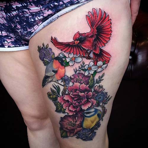 kadın üst bacak kuşlar ve çiçekler dövmesi woman thigh birds and flowers tattoo kadın üst bacak kuşlar ve çiçekler dövmesi woman thigh birds and flowers tattoo