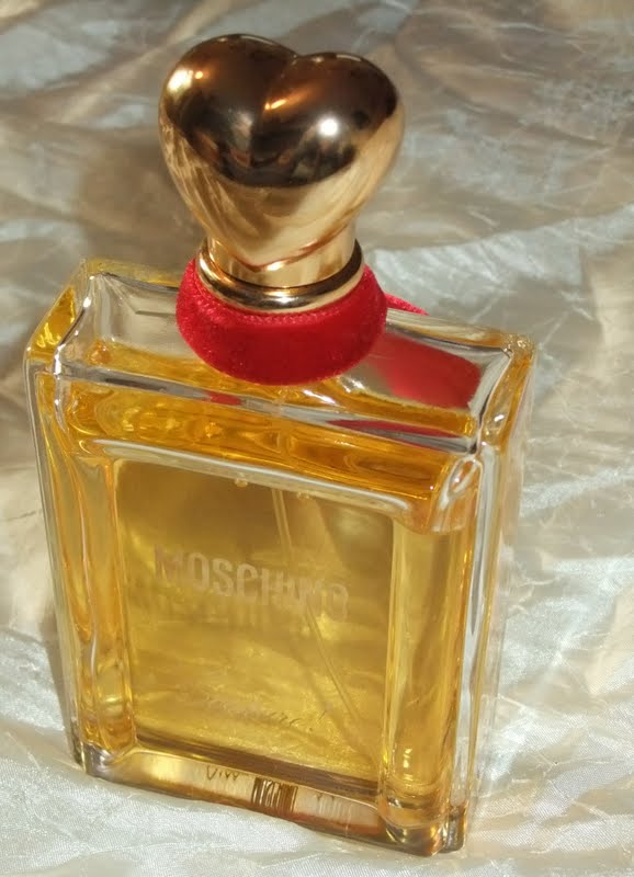 GretalRabbit Writes: Review: Moschino Couture! Eau de Parfum.