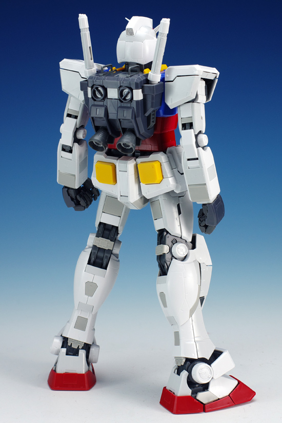 GUNDAM GUY: MG 1/100 RX-78-2 Gundam Ver. 3.0 - Review by Schizophonic9