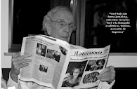 Alberto Dines lendo o Jornal da Facha