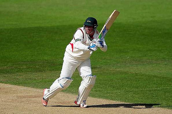 Twin Tons Put Leicestershire on Top Twin Tons Put Leicestershire on Top