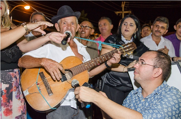 Prefeitura de Cocal inaugura Centro Comercial e praça - Imagem 24
