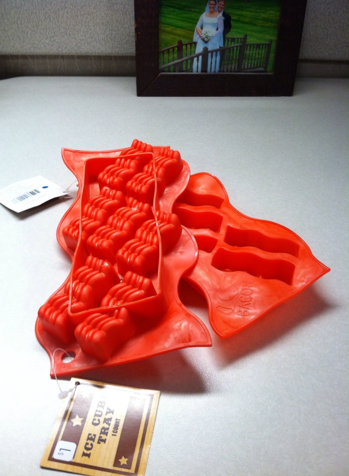 Adventures In Bacon Kittens & Bacon (Chocolate Bacon Almond Crunch Candy)