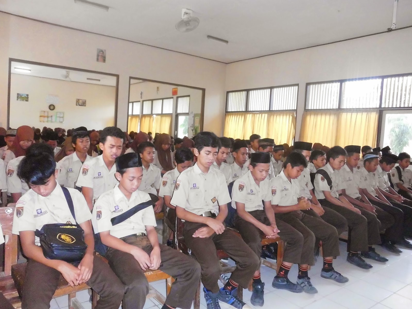 KABAR SMP 2 KUTOWINANGUN