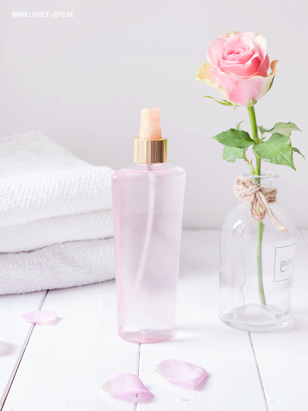 Rosenwasser Gesundheit und Hautpflege Body Spray selber herstellen Rosenwasser Gesundheit und Hautpflege Body Spray selber herstellen