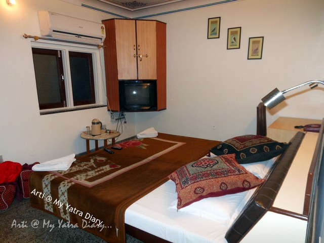 Section 1 of 4 bedded family room in budget Hotel Kalyan, Jaipur, Rajasthan