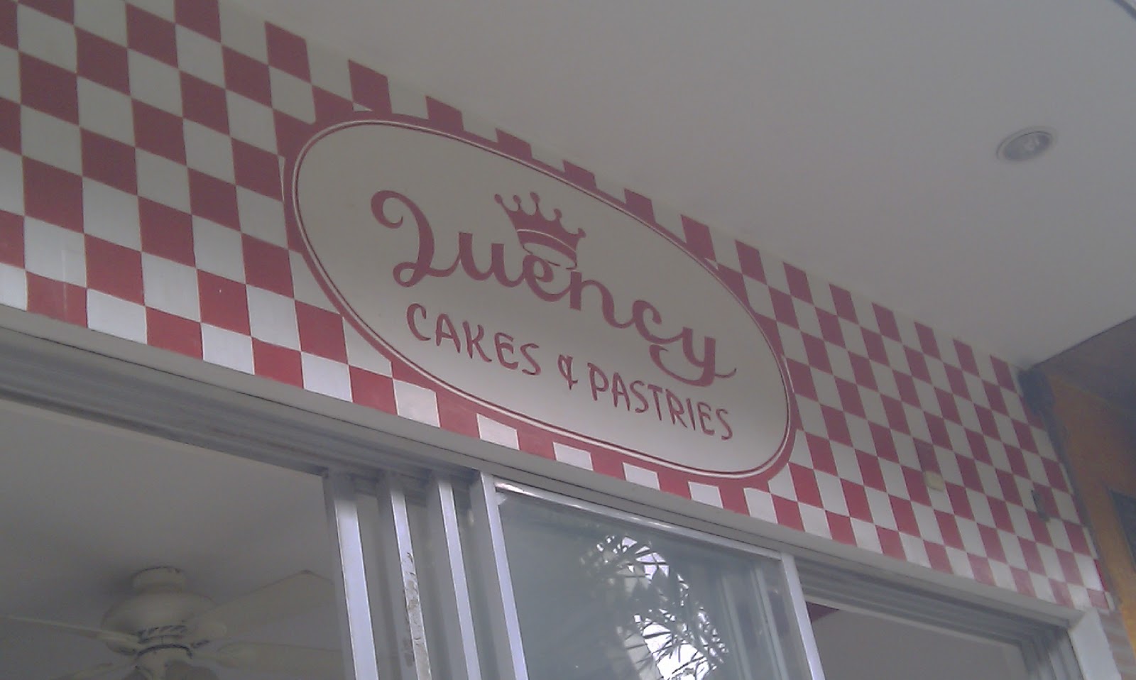 Roamaholic Food Trippin' Boracay Quency Cakes and Pastries