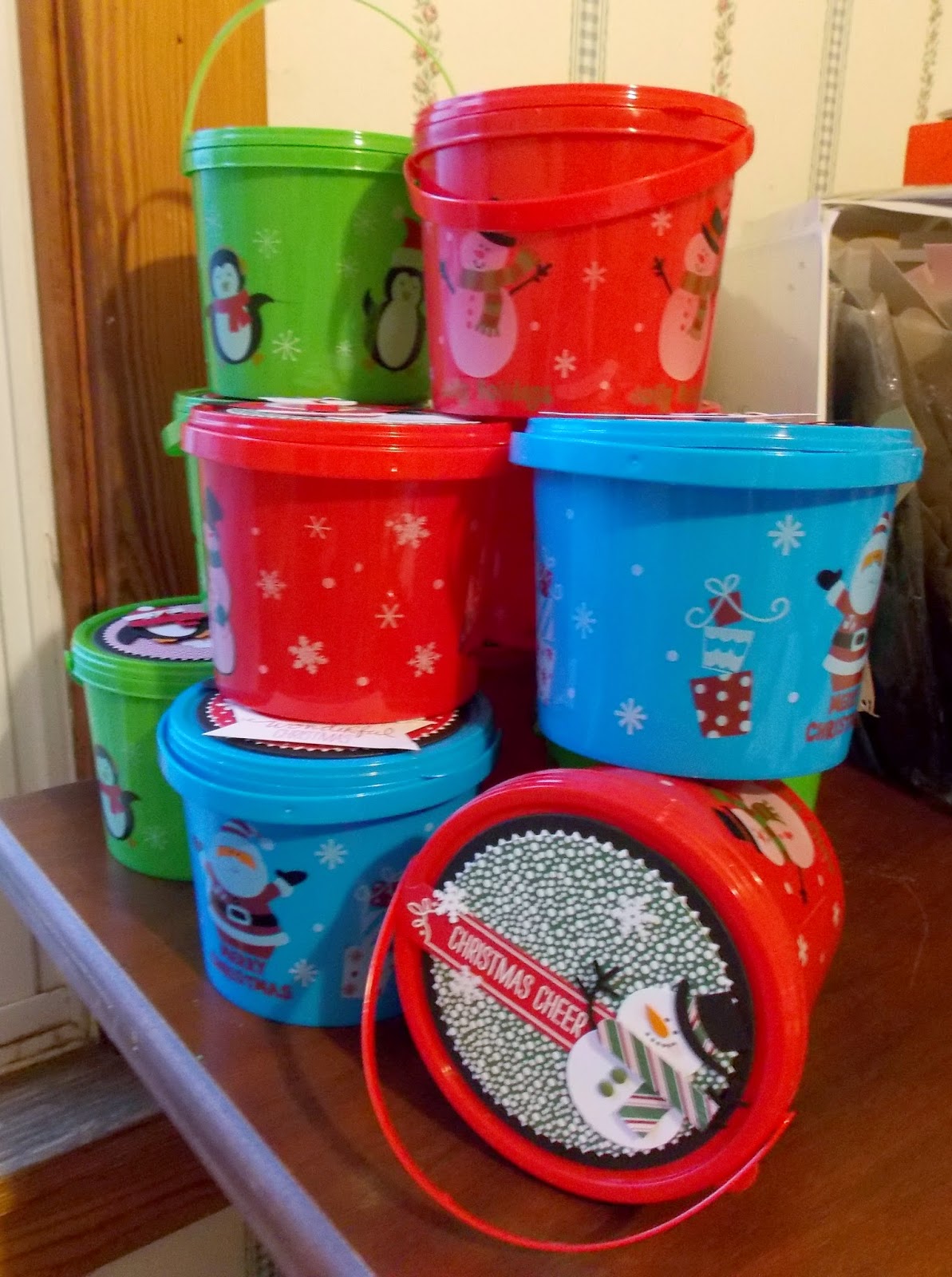 Laura's Works of Heart CHRISTMAS TREAT BUCKETS