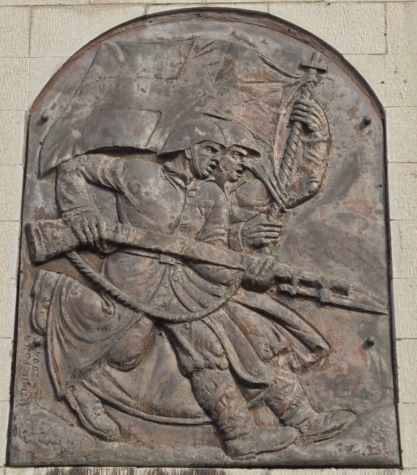το μνημείο πεσόντων στο Χάνι του Δελβινακίου