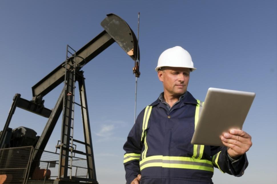 Petroleum Engineering - What they do ? - IndustriMigas | #1 Oil and Gas Blog