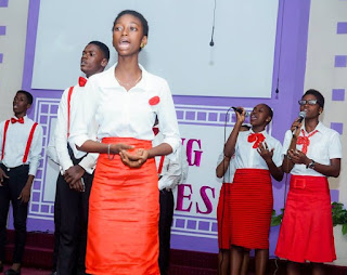 choir singing twelve days of christmas on carol night
