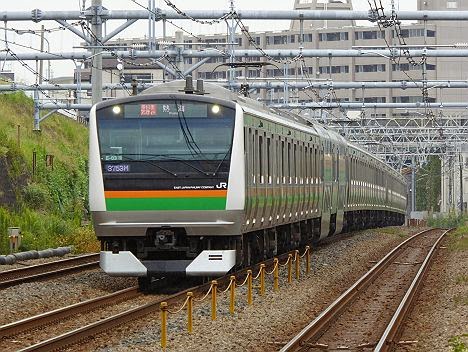 東海道線　快速アクティー　熱海行き　E233系