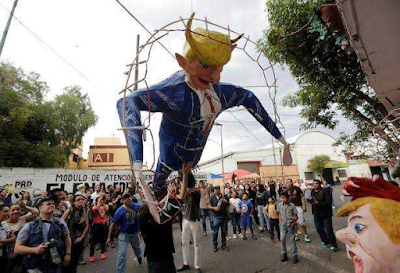 2ab Mexicans burn caricatures of Donald Trump during Easter celebrations