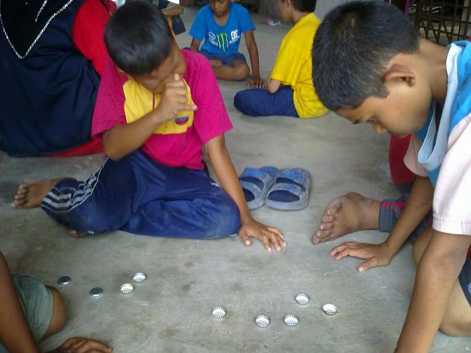 Permainan Tradisional: Tudung Botol