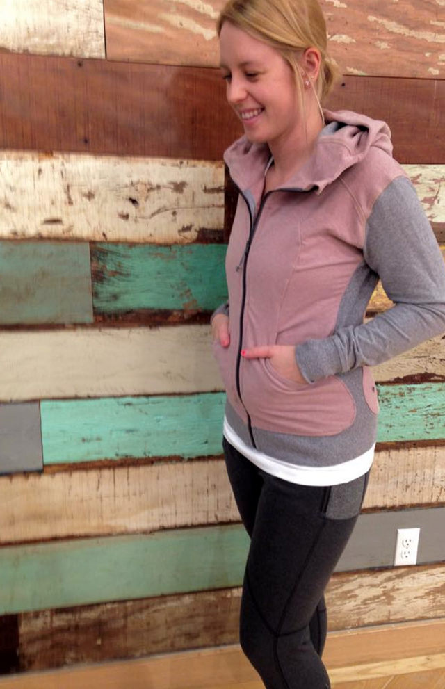 http://www.anrdoezrs.net/links/7680158/type/dlg/http://shop.lululemon.com/products/clothes-accessories/jackets-and-hoodies-hoodies/On-The-Daily-Hoodie?cc=15157&sli=1