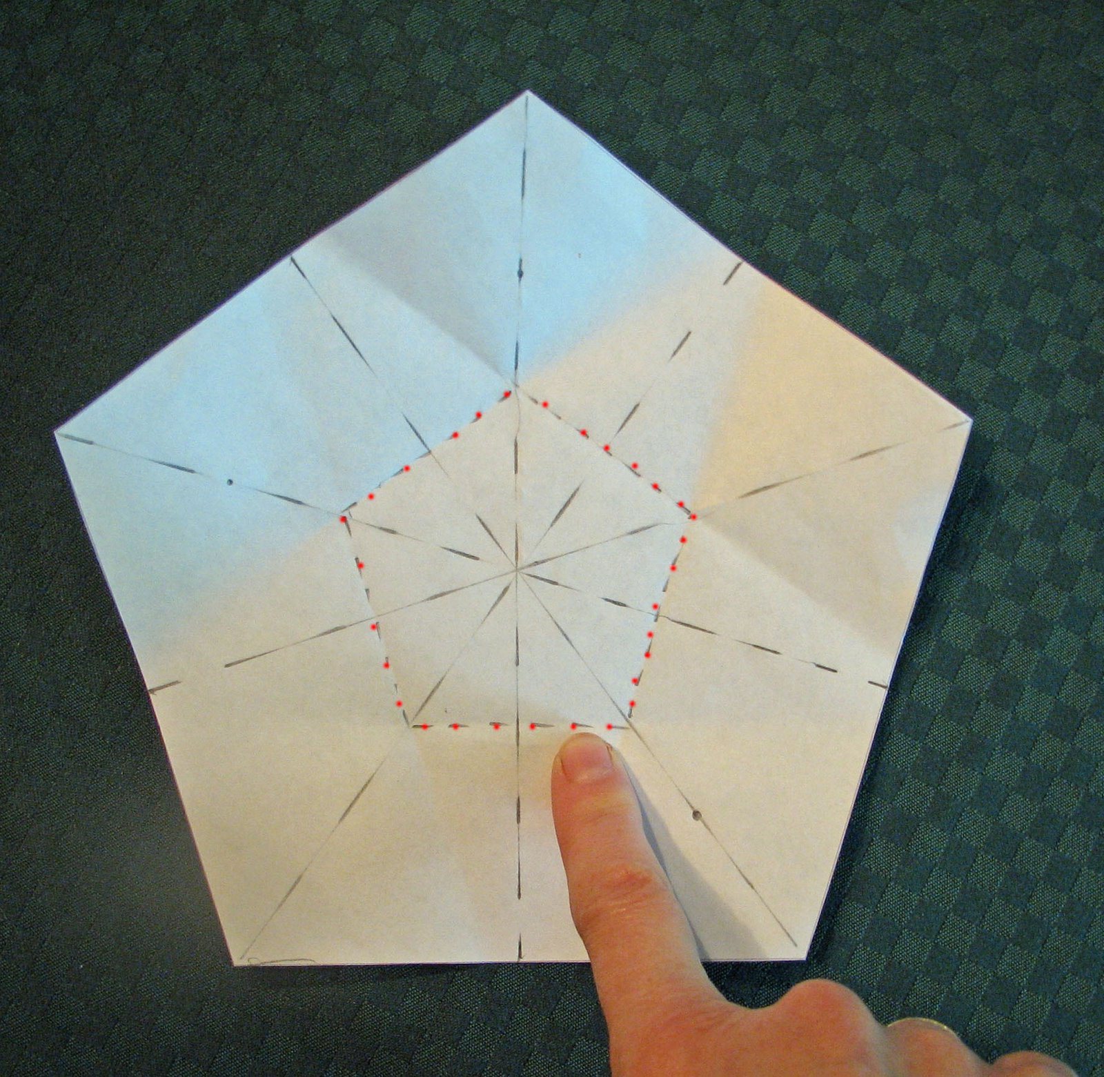 Поделки к 23 февраля своими руками: звезда-оригами