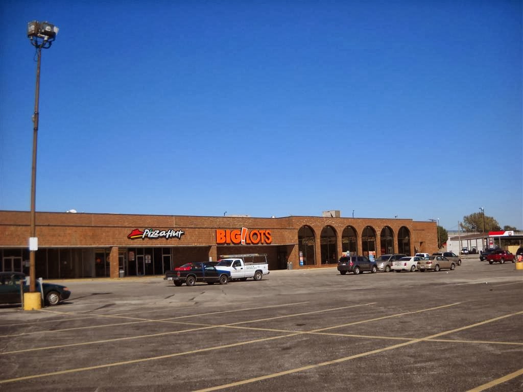 Old Grocery Stores: Schnucks - Granite City, IL