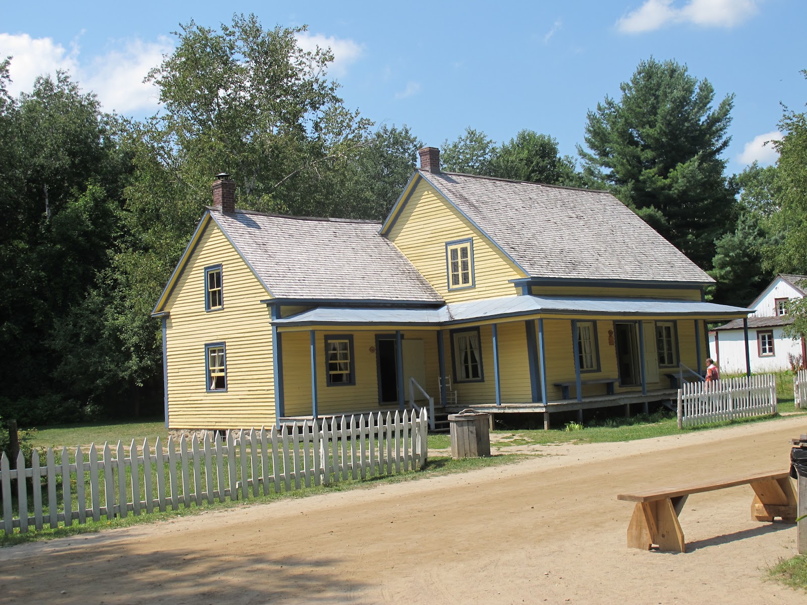 ALAIN EN AMERIQUE Drummondville, village d'antan